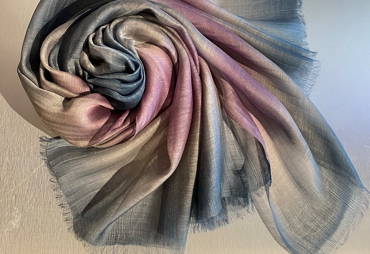 天染工坊 沉吟-天染絲毛三色漸層圍巾(多色可選) 天染工坊 沉吟-天染絲毛三色漸層圍巾(多色可選)