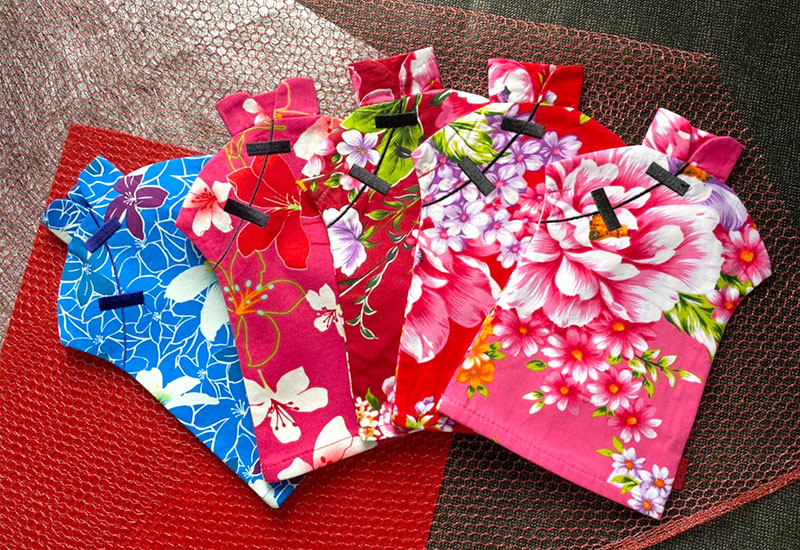 台灣花布 花布酒瓶衣-暗紅色 台灣花布 花布酒瓶衣-暗紅色