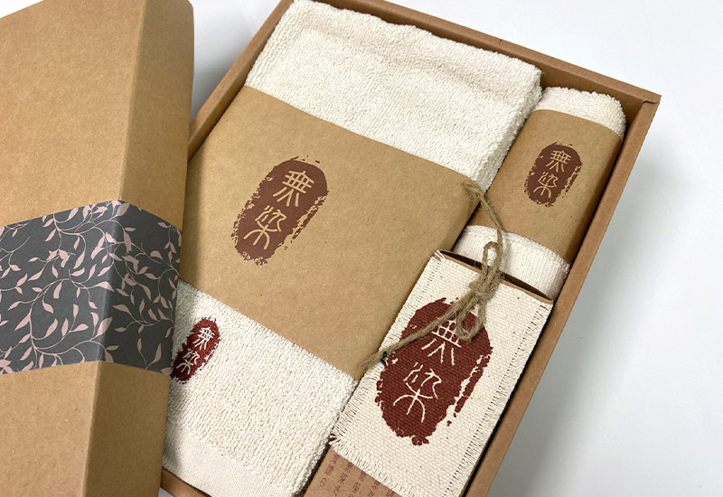 無染 經典1運動巾1條方禮盒 微笑台灣MIT認證 無染 經典1運動巾1條方禮盒 微笑台灣MIT認證