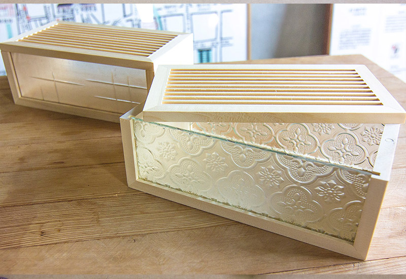 手手 十字紋玻璃花窗多元收納盒 手手 十字紋玻璃花窗多元收納盒