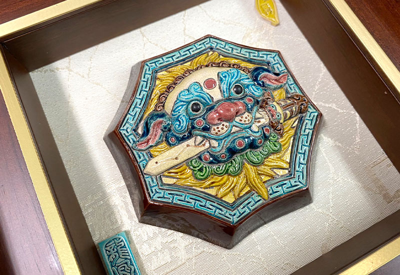 呂世仁 小獅 交趾陶 掛畫 呂世仁 小獅 交趾陶 掛畫