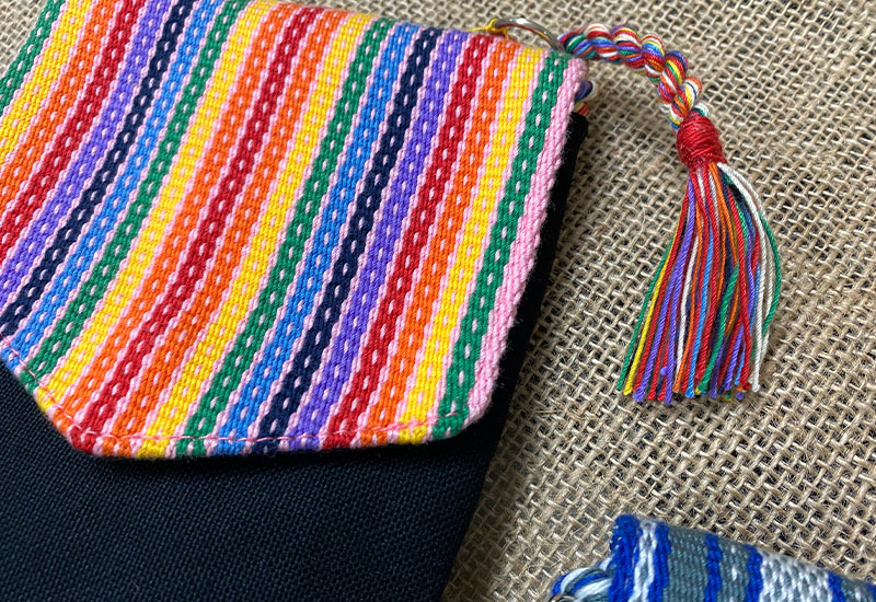 太魯閣族傳統編織手機袋(輕巧款) 太魯閣族傳統編織手機袋(輕巧款)