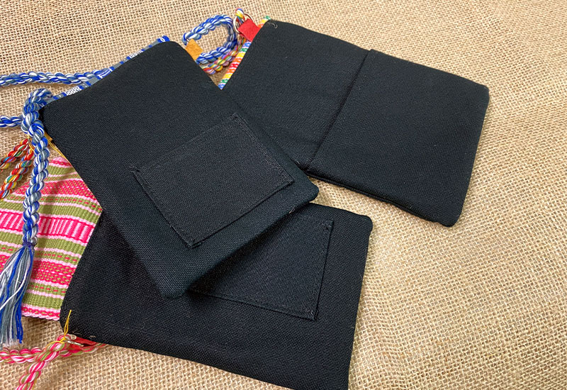 太魯閣族傳統編織手機袋(輕巧款) 太魯閣族傳統編織手機袋(輕巧款)