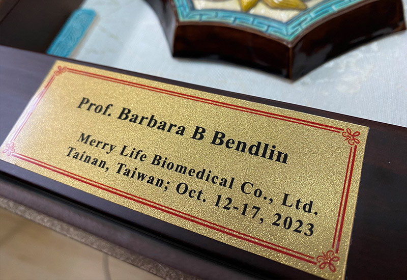 【客製金箔片】依客人需求情況報價: 【客製金箔片】依客人需求情況報價: