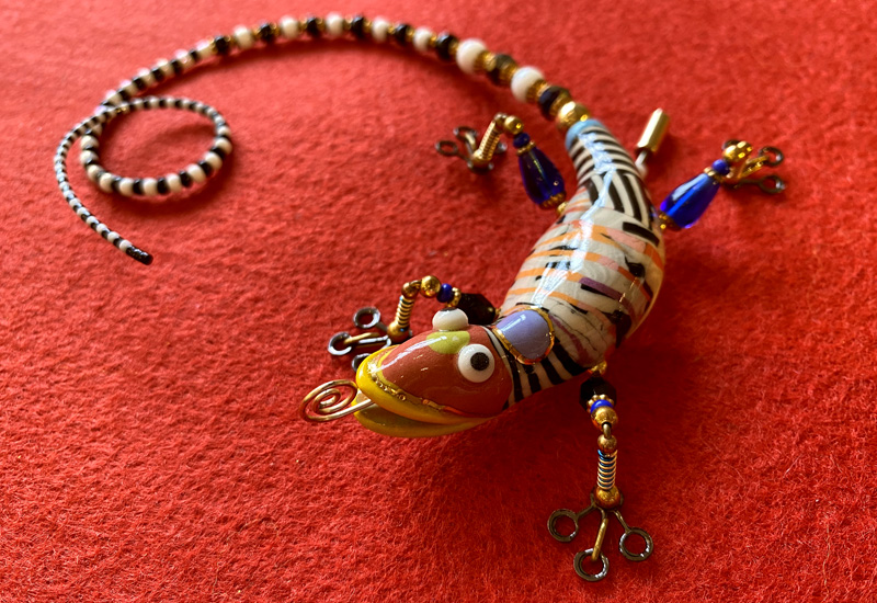 蔡爾平 純手工經典小壁虎(長尾巴) 彩鑲瓷雕塑別針胸針