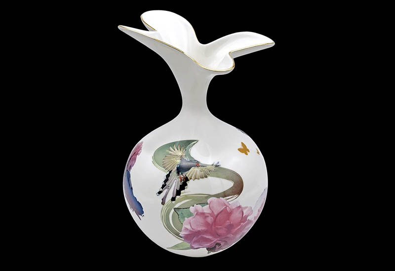 V37-3D立體藍鵲蝶舞天球瓶