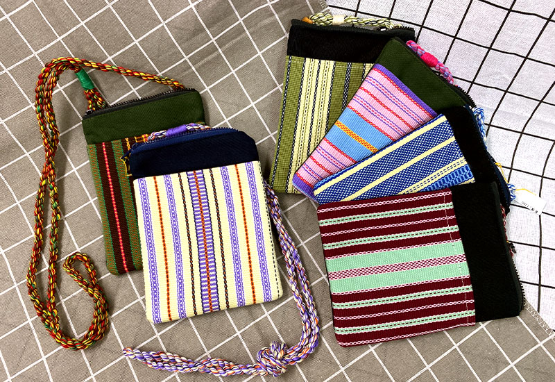 太魯閣族傳統編織手機袋(直式)