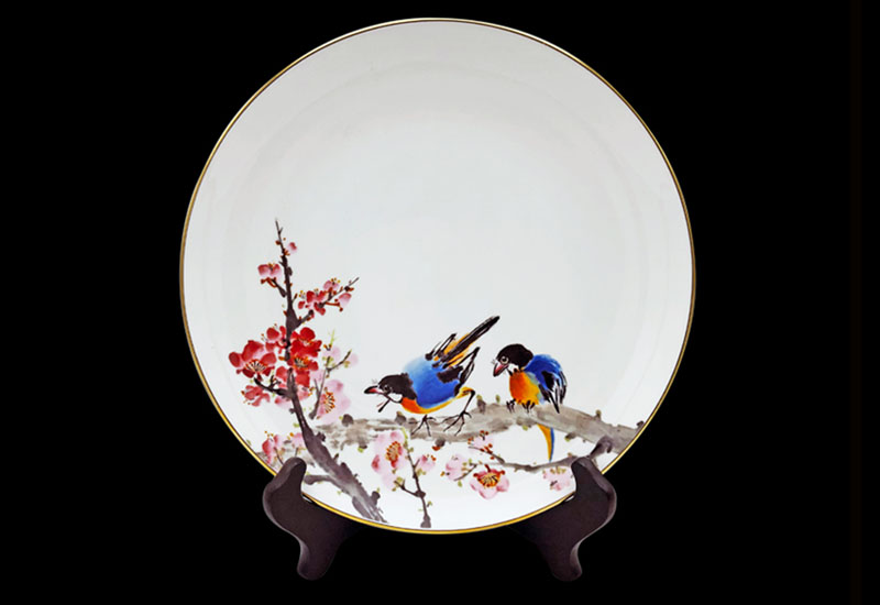D53-翠鳥一剪梅瓷盤