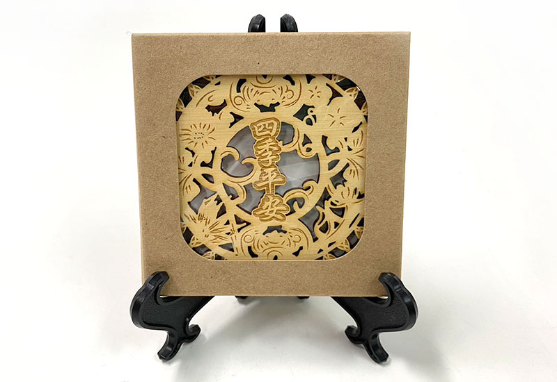 攸Ubook 吉祥雕刻杯墊-四季平安 木質杯墊 Coaster